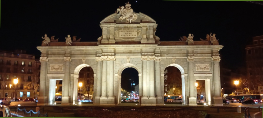 Puerta de Alcalá in Madrid at night